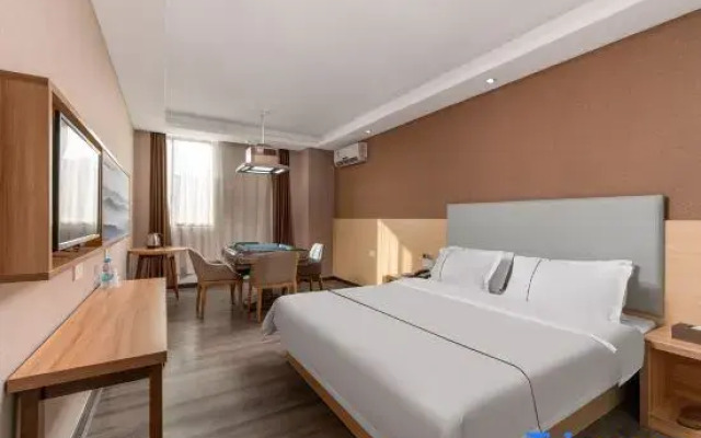 Lotto Hotel (Guangzhou Baiyun Railway Station Jinxuan Plaza)