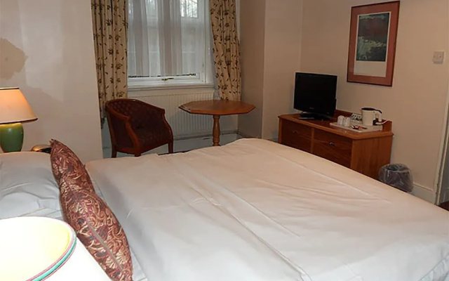 Cadogan Hotel