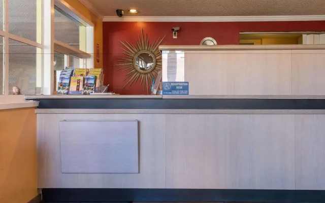 Civic Center Motor Inn