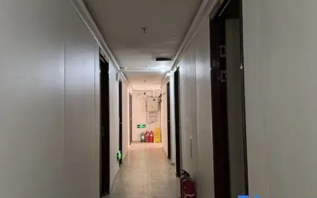 Urumqi Binyuan Express Hotel