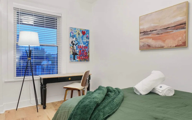 Lakeview 6bed 4bath by Wrigley Field