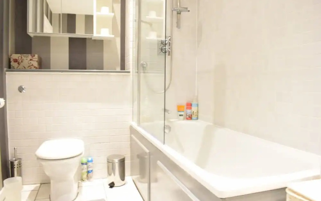 Spacious 2 Bedroom Apartment in Bermondsey
