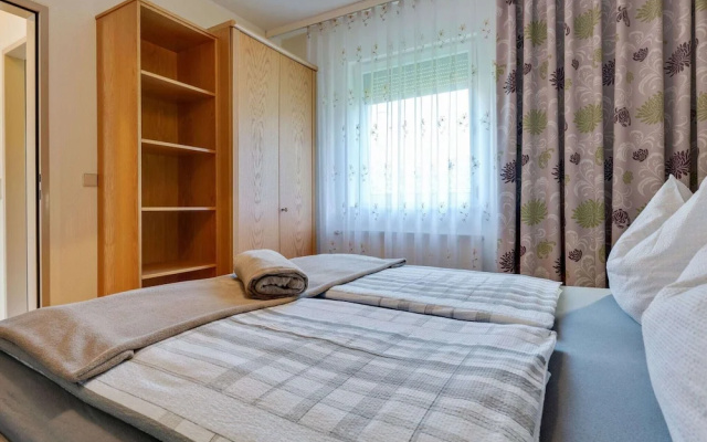 Duplex Apartment in Glödnitz With Pool