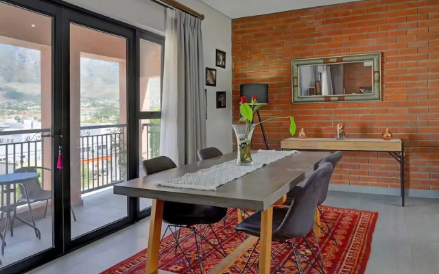 Stylish Penthouse Heart of the City by Ctha