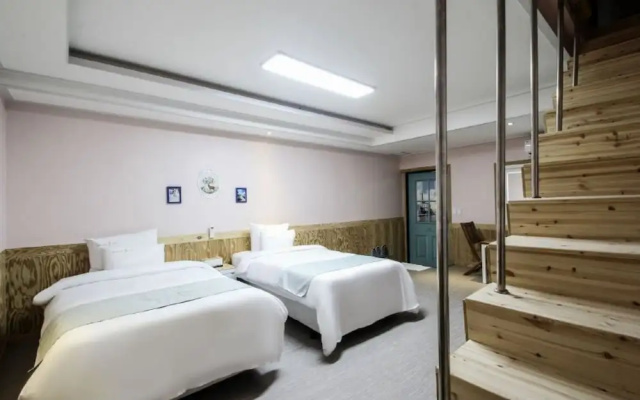 Sacheon Hall in One