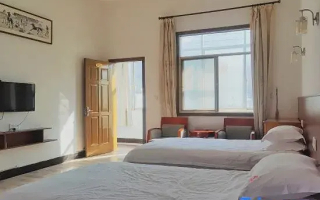 Jixi Longxushan Farmhouse