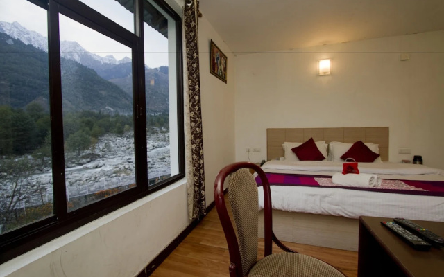 Hotel Him Shakti by OYO Rooms