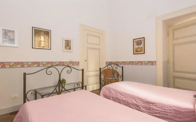 RSH Ara Pacis Terrace Large Apartment