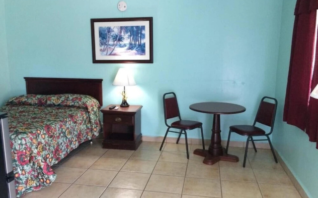 Skylark Motel