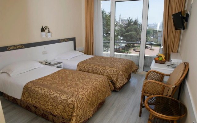 Hali Hotel