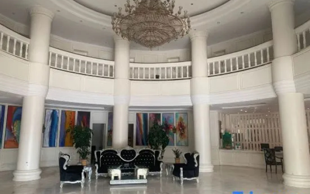 Roman Holiday Hotel