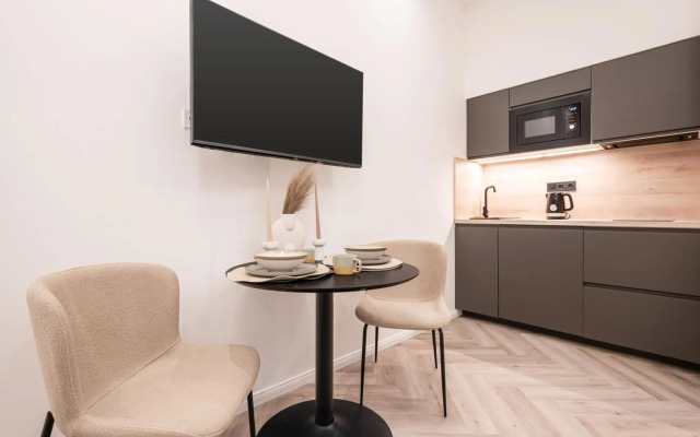K51- Boutique Apartments, Best Location, by BQA