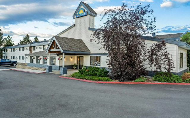 Days Inn by Wyndham Helena