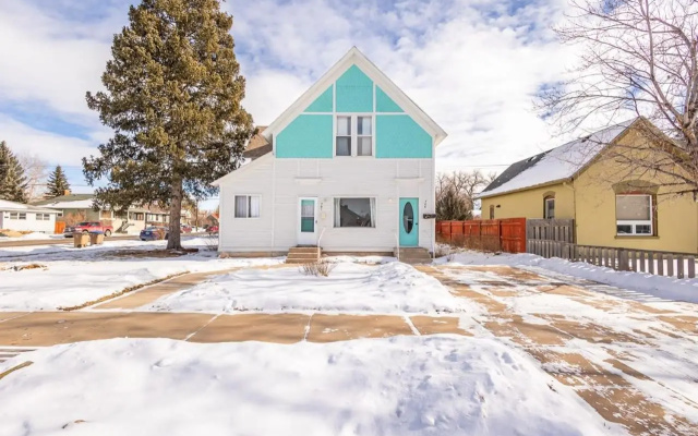 New Listing!! Bright Bohemian Stay