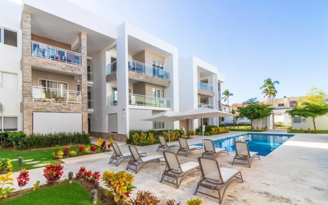Modern 2-br Apartment in Paseo del Mar - Bavaro