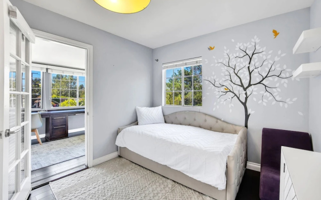 Cahuenga Park by Avantstay Hollywood Hills Home