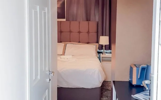 Room-cosy Double Private Bedroom 2-3