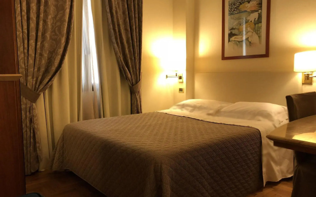 Hotel Airone