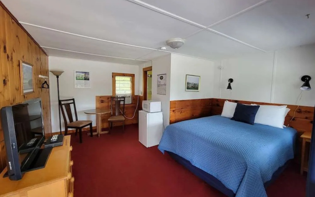 Yardarm Motel