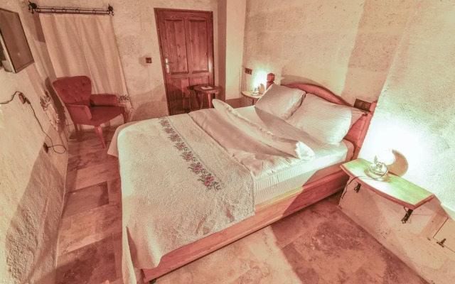 Mosaic Cave Hotel