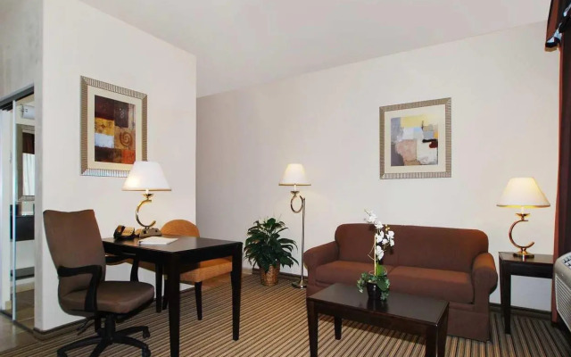 Hampton Inn & Suites Childress