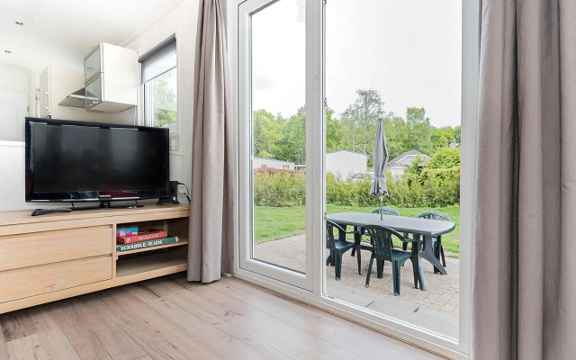 Chalet in Parc de Kievit With Private Garden