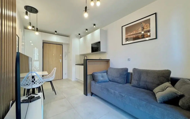 Aura 40 by Q4 Apartments