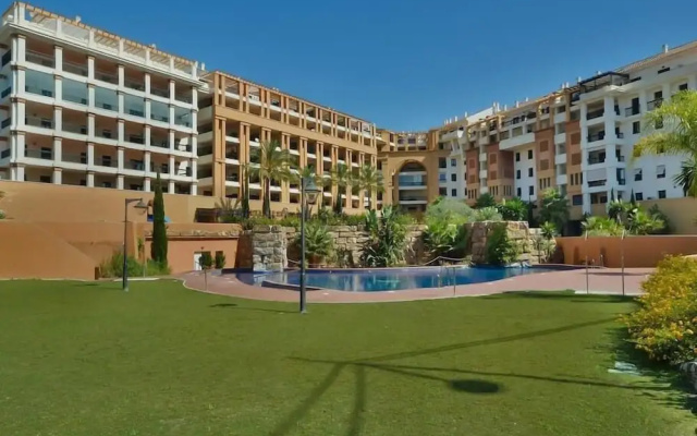 Lujoso Apartamento SAN Pedro DE Alcantara Marbella