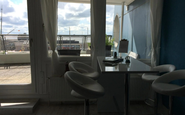 havenBlicke - großzügige Terrasse mit Blick auf die Weser