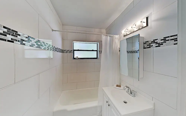 1959se3r 1 Bedroom Apts