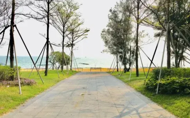 Ninghai Sunset Net Red Seaview Homestay (Vanke Shuangyuewan Branch)