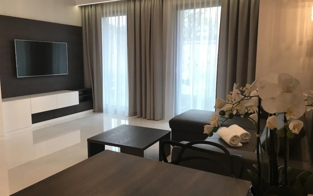 Avesa Luxury Apartments by Wawel Castle