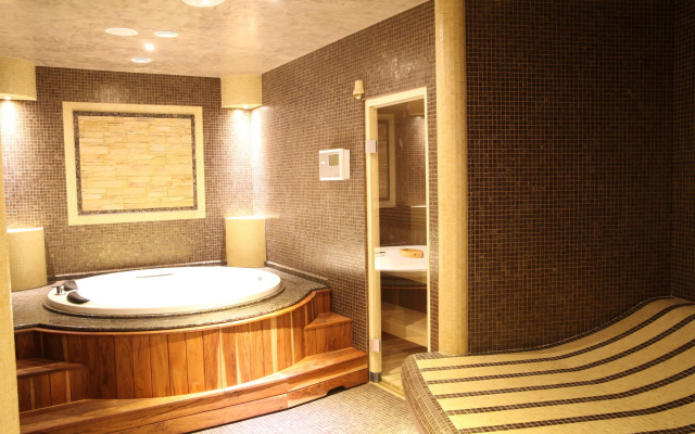 Aqua View Spa Boutique Hotel