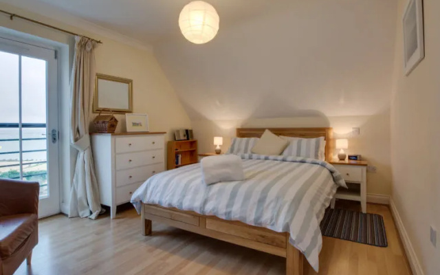 Holiday Home Whitepost