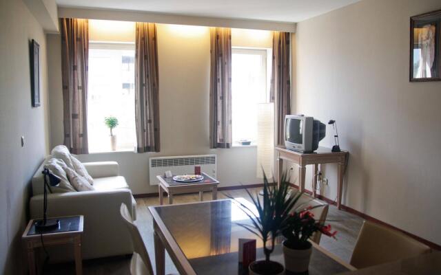 Отель Ambassador Suites Antwerp комната для гостей