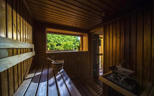 Patak Park Hotel