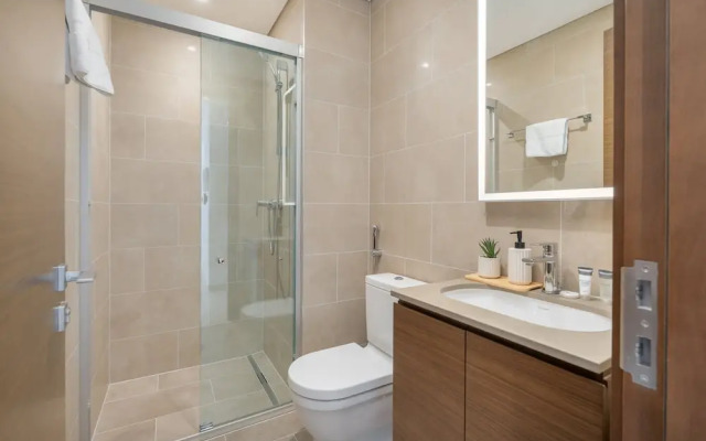Chic 2 bed Apartment in Sobha Creek Vistas
