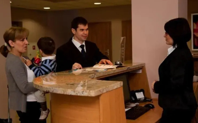 Hotel Raz Dwa Trzy