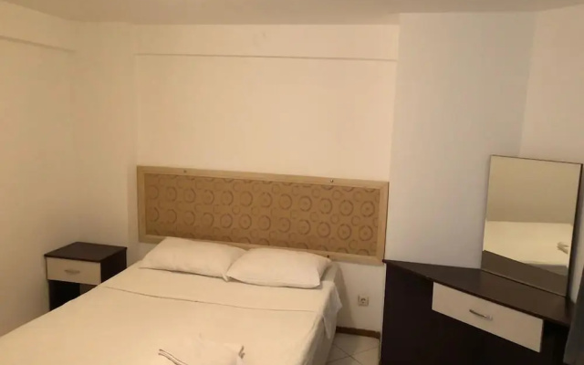 Yalim Hotel