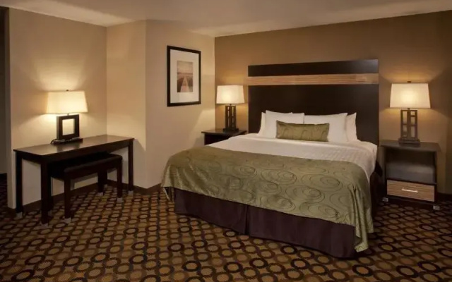 Red Lion Inn & Suites Kent Seattle Area
