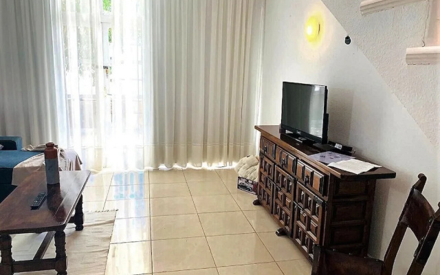 Summer Sunny Light Apartment