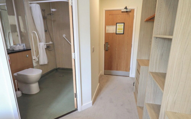 Jubilee Ground-floor Single Bedroom