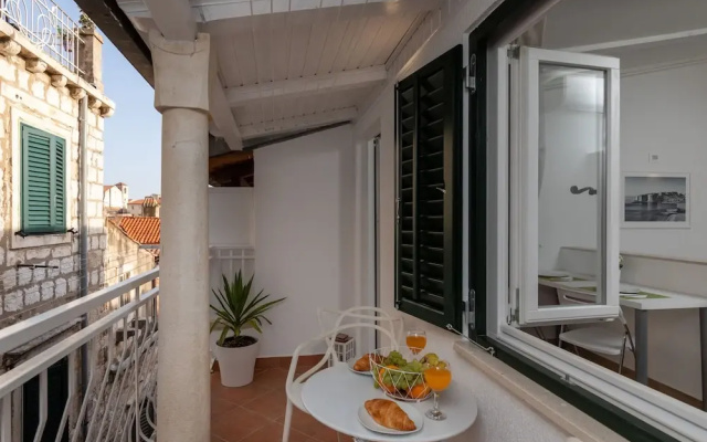Apartment & Rooms Palmotta