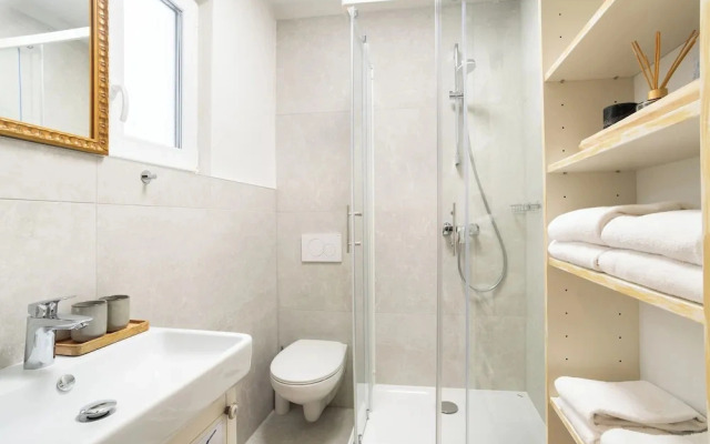Selamare Apartment