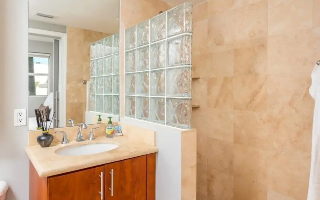 The Fountain 202 - One Bedroom Condo