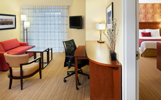 Courtyard by Marriott Fredericksburg Historic District