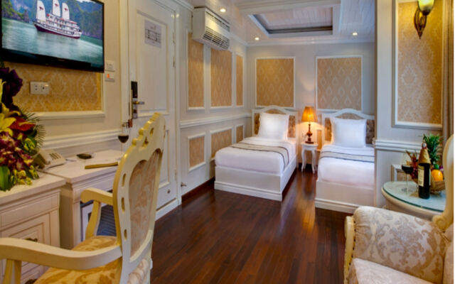 Отель Signature Halong Cruise комната для гостей