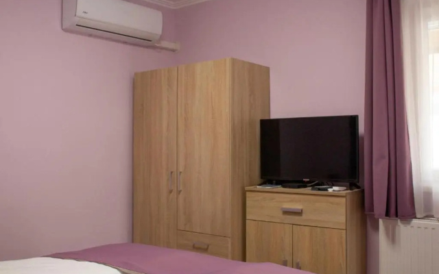 Ilona Apartman
