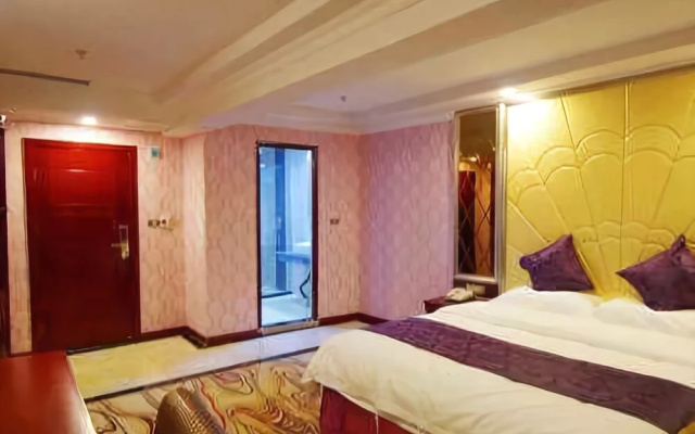 Lincheng Holiday Hotel