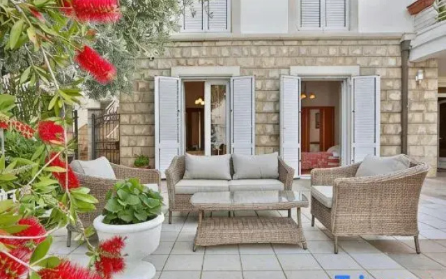 Royal Holiday Apartments Sveti Stefan